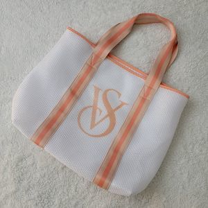 Victoria's Secret Mandarin Energize bag